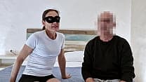 MOGLIE ITALIANA TROIA SCOPA DAVANTI AL MARITO: ANALE SELVAGGIO – vero cuckold amatoriale – video integrale (32 min) su XNXX GOLD
