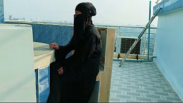 Desi bhabi hard fuck by dever on the roof top